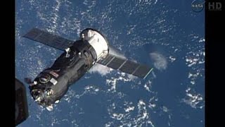 RussIan cargo ship docking with ISS in HD