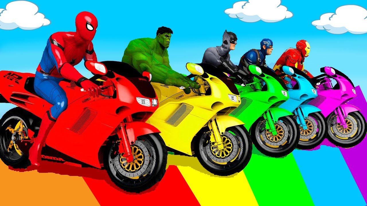 الأبطال الخارقين على القضبان دوامة قمع جسر 🏍️🐱‍SPIDER MAN!on Motorcycle in Spiral Bridge Stunt Rid