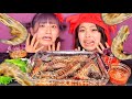 【モッパン】生きてるエビを食べる🦐/ おさきちゃんコラボ