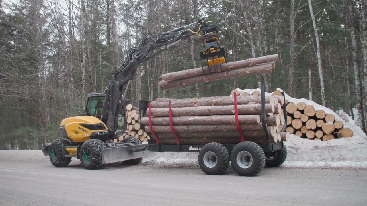 Debardage avec Mecalac 11 MWR Pince forestiere TMK Multigrab