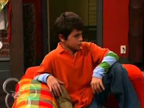 Jake T. Austin - Wizards Of Waverly Place S01E03