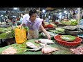 Market show, Yummy fish soup cook with pickled mustard green / Buy fish for cooking