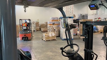 Lift truck onboard LTL freight weight verification on loading dock