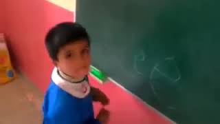 Komi̇k Vi̇deo İzle - Oğlum O Küçek E Büyük E Yaz Sen Komedi̇ İzl 2019