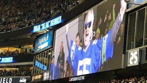 The Boz Returns to Seattle to raise the 12th Man Flag.
