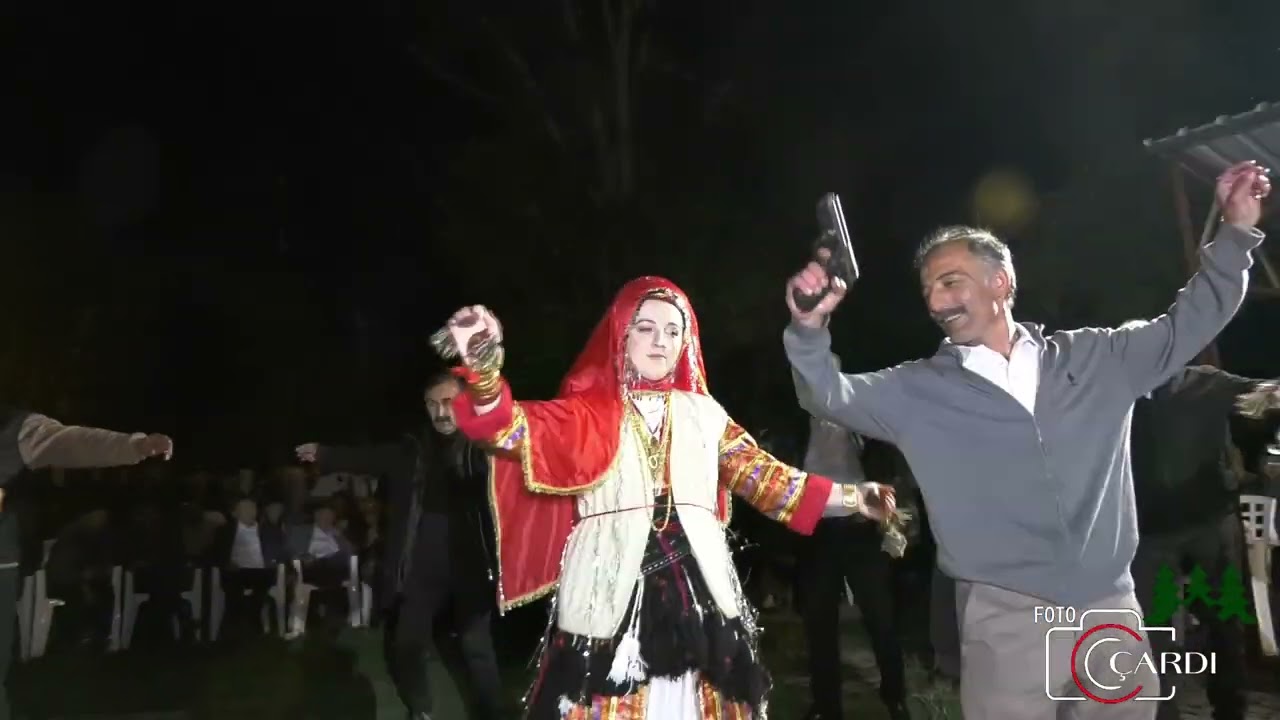 Akalan Köyü Kız tarafı Düğüne girişi