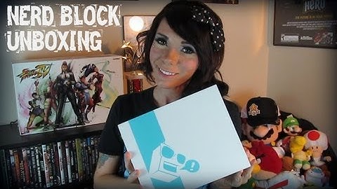 Unboxing the first Nerd Block