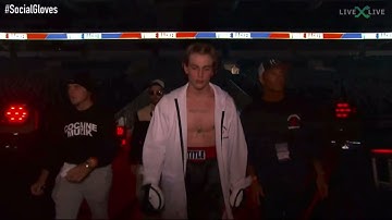 VINNIE HACKER’S RING WALK