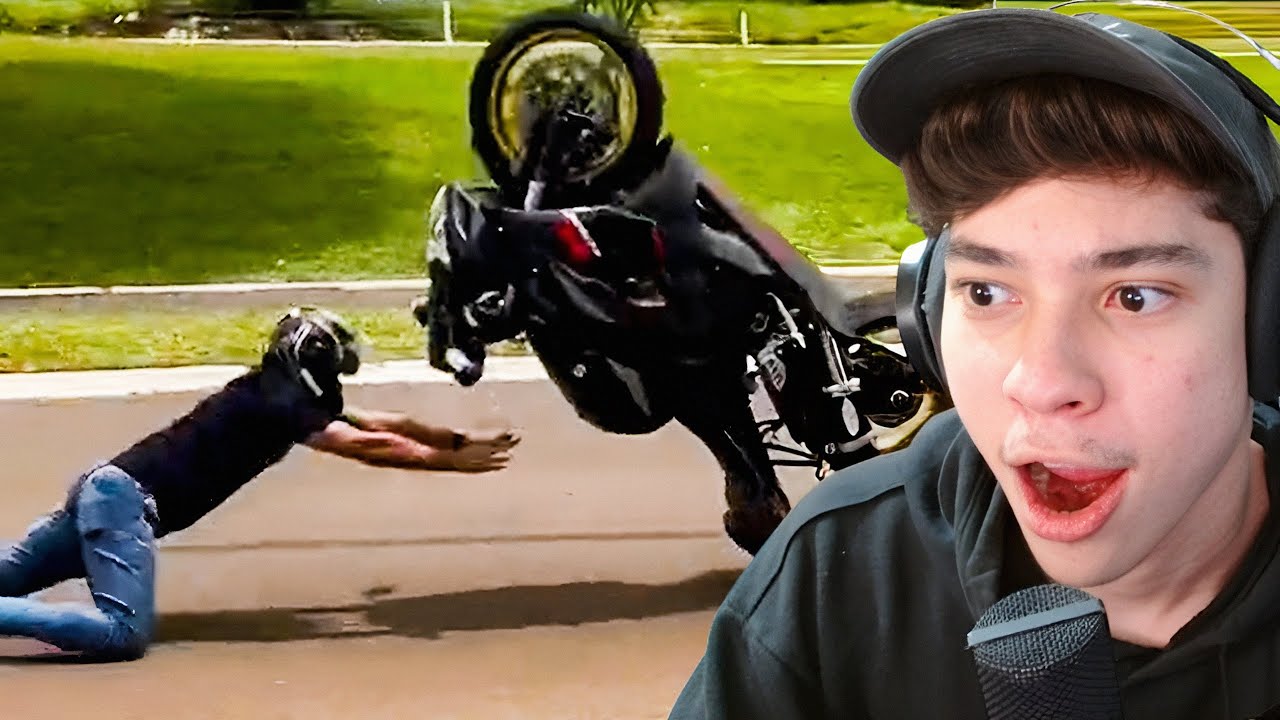 SUSTO DE MOTO É INTAKAVEL KKKKKK