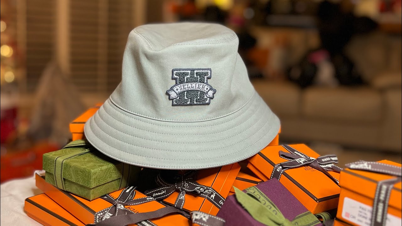 HERMES bucket hat, the Harper H sellier bucket hat in Gris 