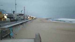 Espinho, Aveiro, Portugal. Área metropolitana do Porto. Chuva e vento. Segunda-feira, 19/12/22