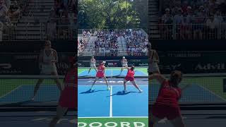 Massive response from Anna Bright and Kate Fahey in this pickleball match 🔥