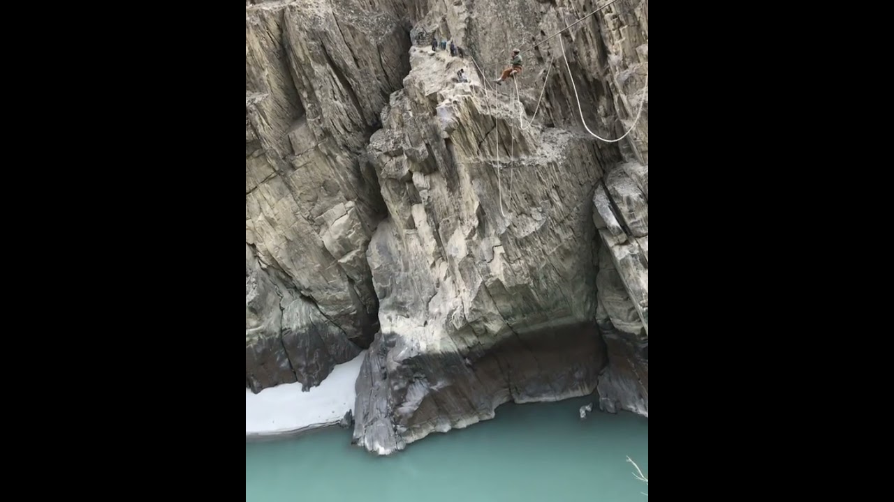 Crossing Indus River with a cable