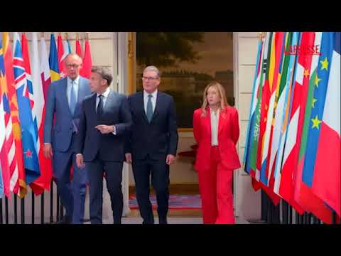 Video Iran, Macron riceve Meloni e gli altri leader all'Eliseo