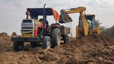 Jcb 3dx Eco Excellent Machine Loading Red Mud in Massey Ferguson 7250  Tractor  | Jcb Tractor Video