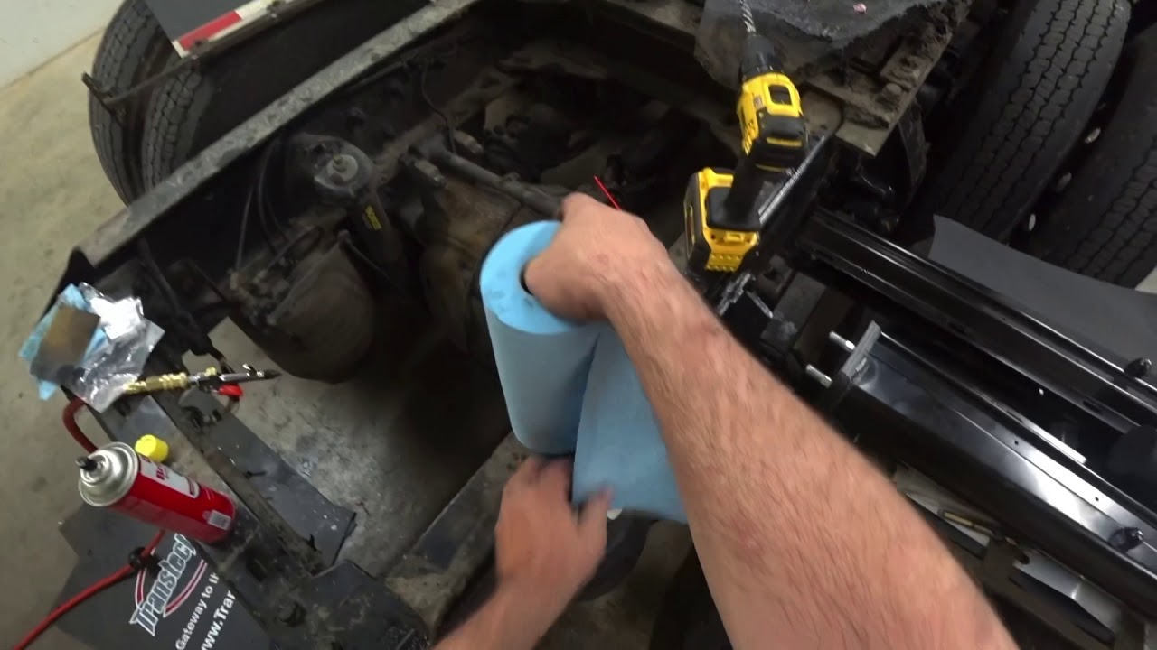 Truck repair, empty at Costco and back to 796, Part 3, mud flaps 2020/