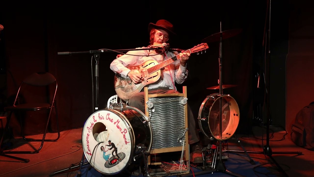 BLUES im Schloss 4719 mit lonesome Andi & his one Man Band