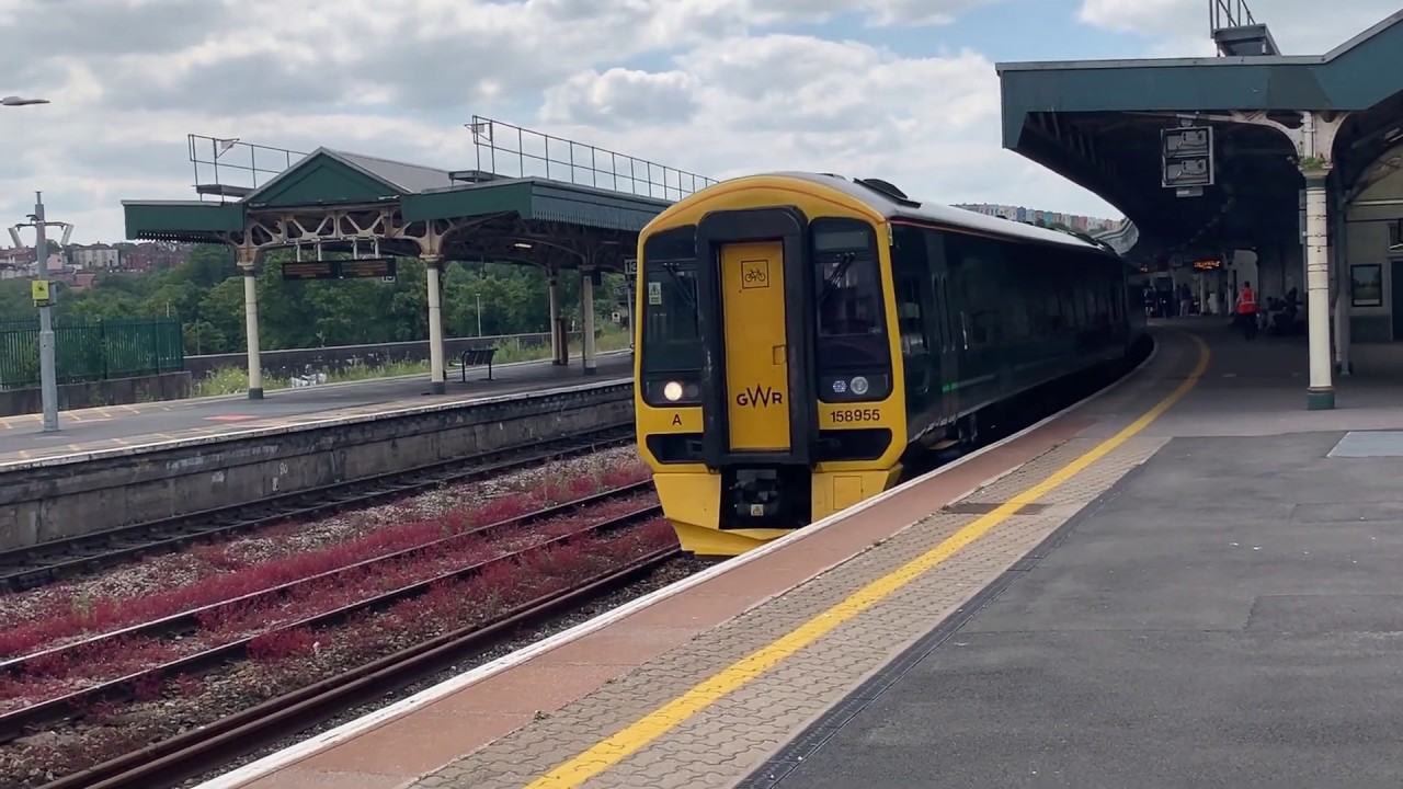 Train Spotting at Bristol Temple Meads (1)