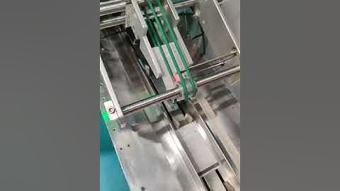 card feeder on demand type on flow wrap machine