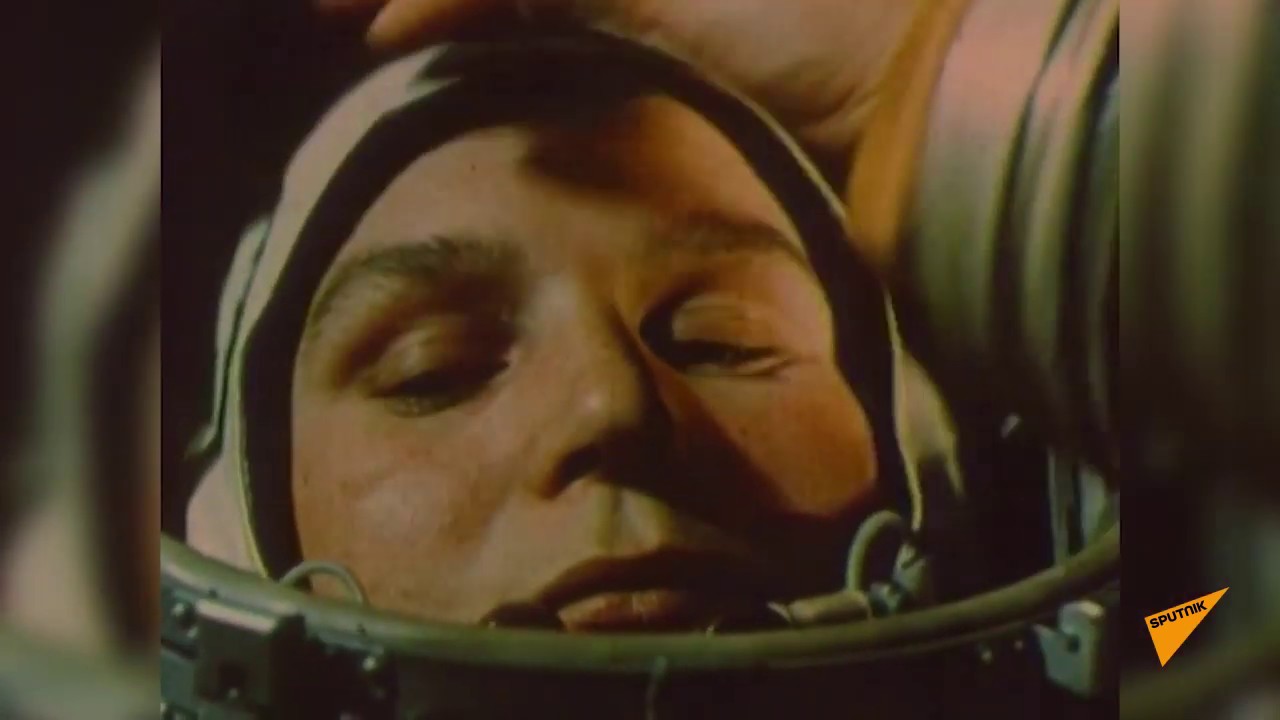 Женщины в космосе после терешковой. Терешкова первый полет в космос. Терешкова в космосе.
