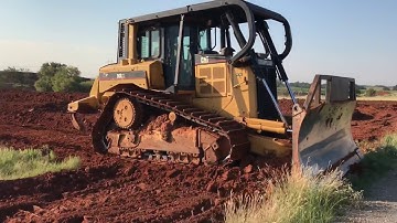How to operate a Caterpillar D6R xl Bulldozer