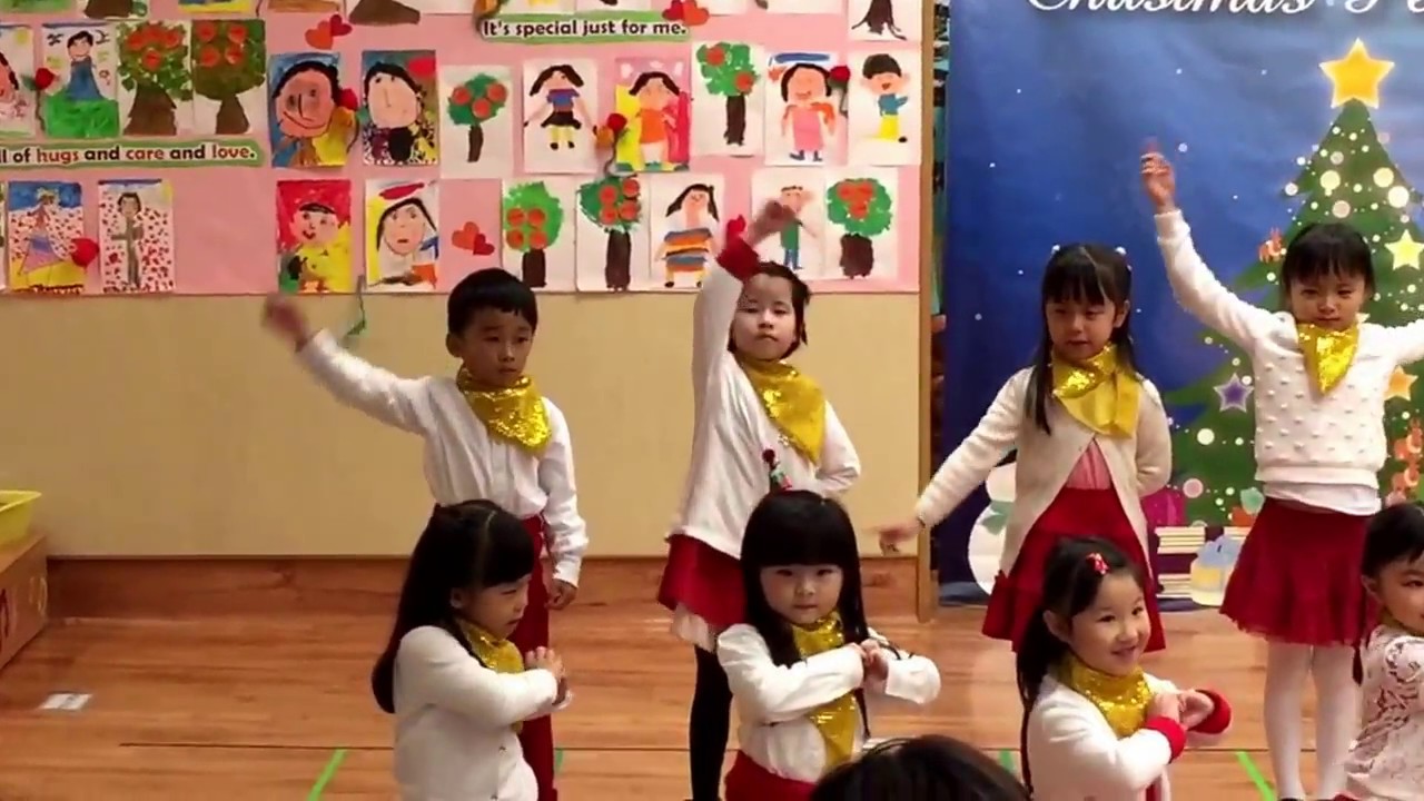 Lucas K3 Christmas performance (Part 1 因為你因為我)  @LHK Lohas Park