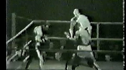Laszlo Papp W 10 Ralph "Tiger" Jones