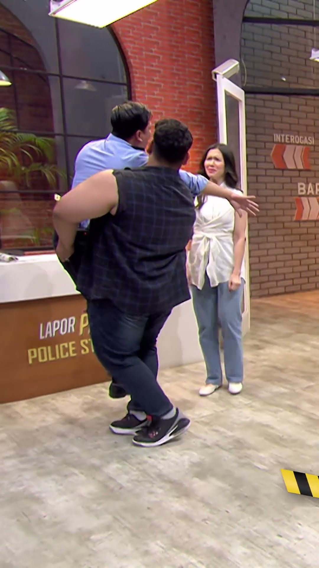Surya Buat Nangis Michelle Joan, Thomas Ga Terima | LAPOR PAK!(10/12/24) #shorts #laporpaktrans7
