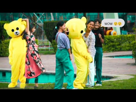 Park Public Retention And Teddy Bear Prank Cute Girls Dance (Video)