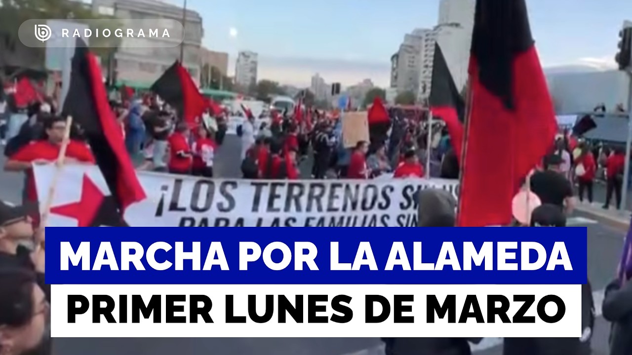 Pobladores marchan por la Alameda en primer lunes de marzo: protestan por subsidios habitacionales