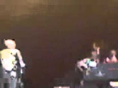 Guarda elton john getting up magic summer live su YouTube Guarda elton john getting up magic summer live su YouTube