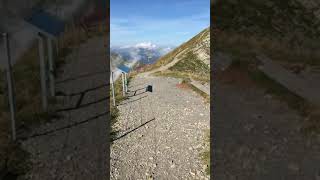 Hiking on top of Rothorn example of path size and condition