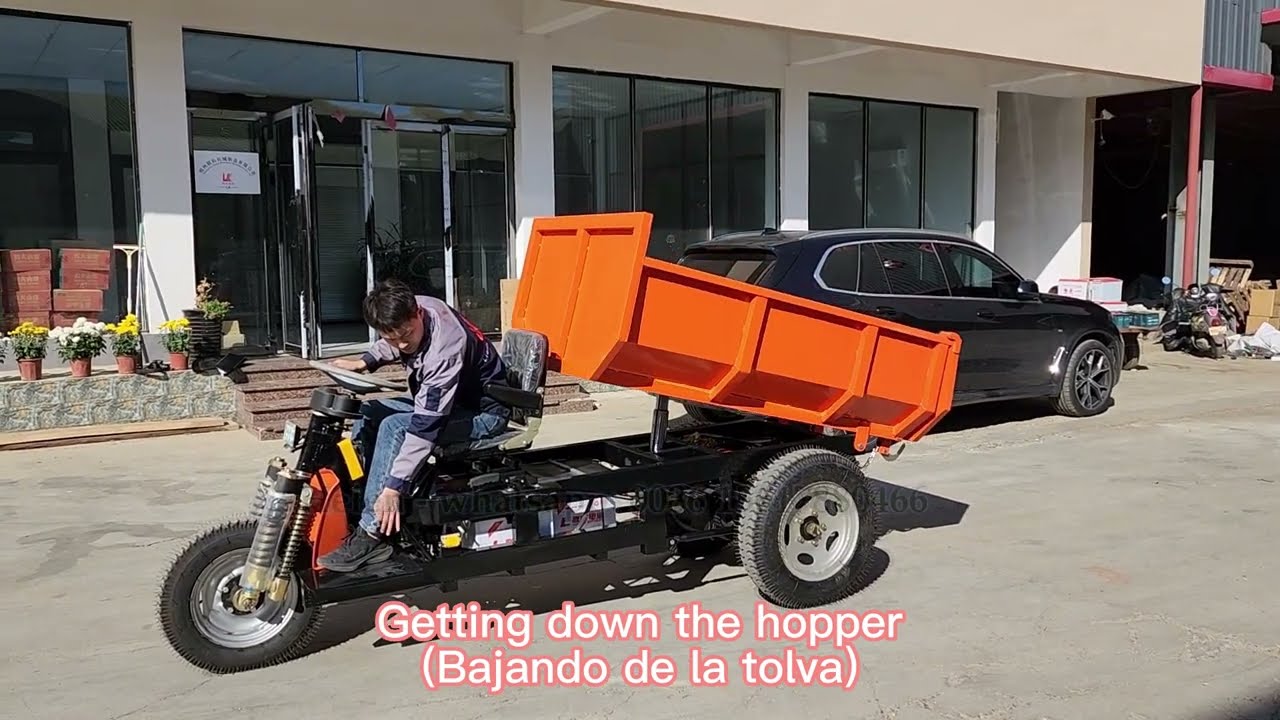 Zhengzhou Lianke machinery LK200 electric mini dumper driving test