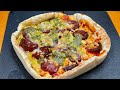 チーズのプールみたいなピザをピザ焼きマシンで焼いてハイボールをキメるだけの動画