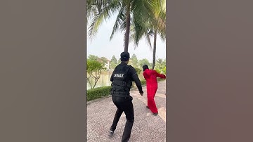 Tên cướp liều lĩnh gặp cảnh sát và cái kết buồn @LongGiang95