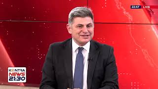 Kontra News Νικόλας Φαραντούρης: Συνεργασίες με πολιτικές συγκλήσεις