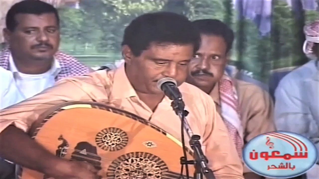 فيصل علوي  - عاده صغير يربونه   (من سهرة نادرة)