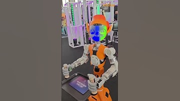 Este robot trabaja en restaurantes, tiene cámara y sensores para recibir y llevar órdenes #IFA2023