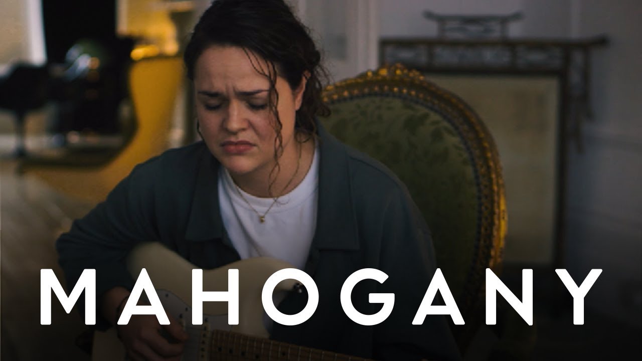 Winnie Raeder - Don't You Dare & Now I Understand | Mahogany Session