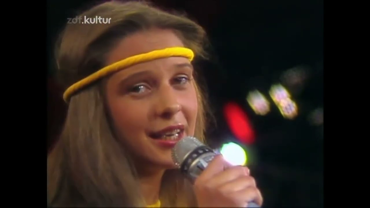 Watch Andrea Jürgens - Manuel Goodbye | ZDF-Hitparade (1983) on YouTube Watch Andrea Jürgens - Manuel Goodbye | ZDF-Hitparade (1983) on YouTube