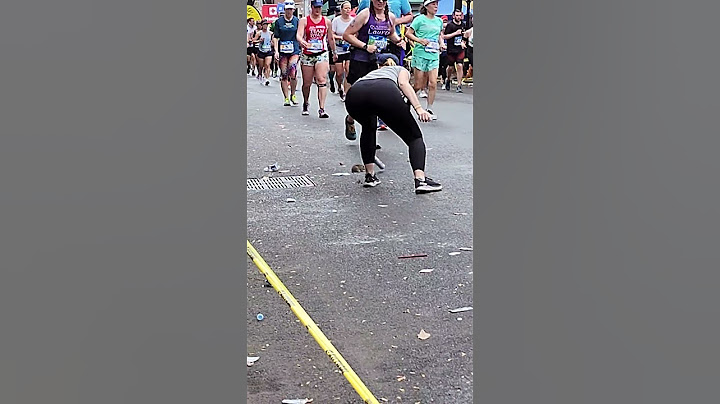 Rat Chases Woman at NYC Marathon || ViralHog