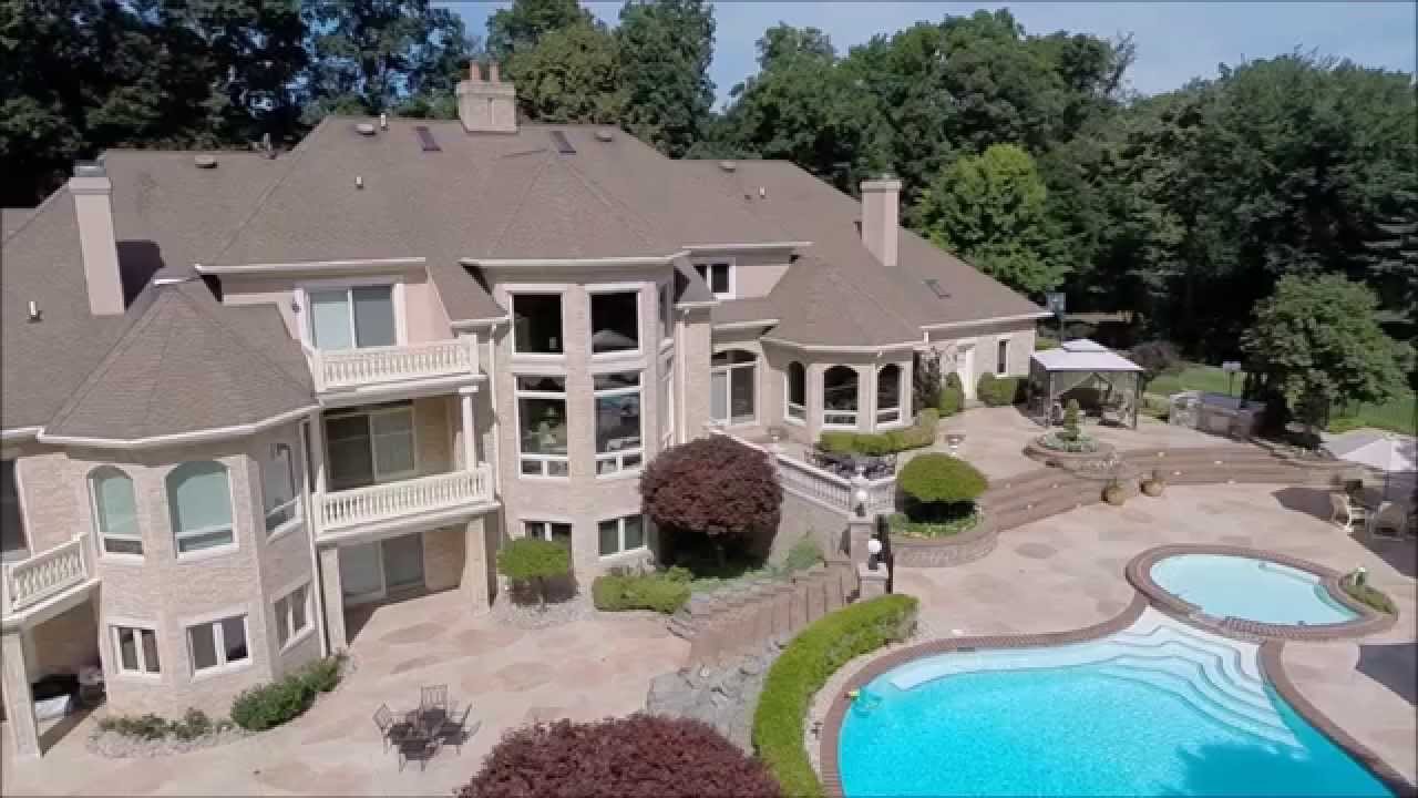 21080 Cambridge Drive Northville MI - 4,197,000