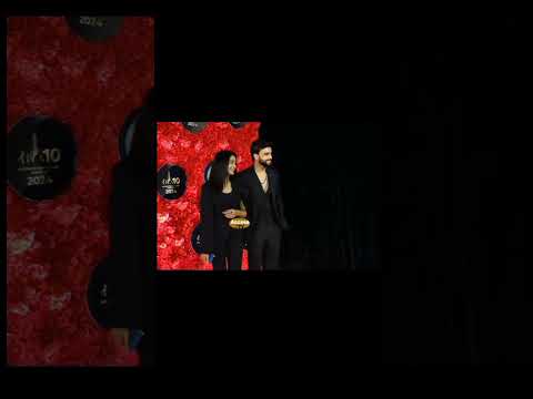 Krishdha on red