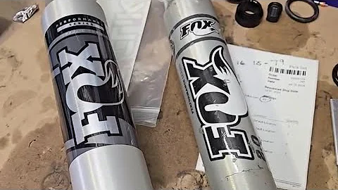 FOX 2.5 HTO shocks and 3.5 Teraflex lift