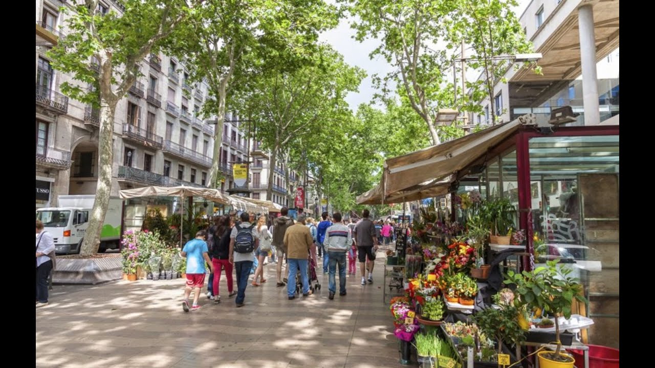 Barcelona Walking Tour - Sagrada, La Rambla, Gaudi | Barcelona, Spain ...