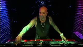 David Morales Drops Uplifting House Mix | Podcast 917