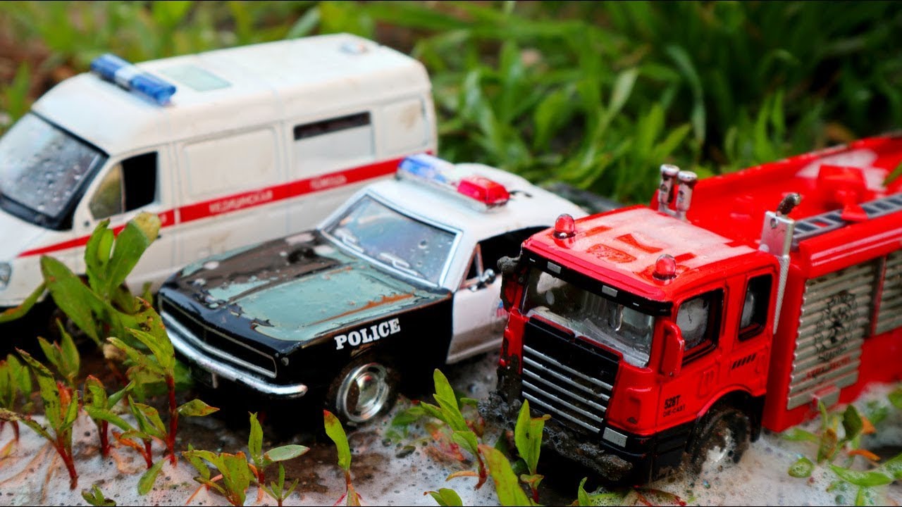 Полицейская машина, Пожарная и машина скорой помощи. Игрушечные машинки