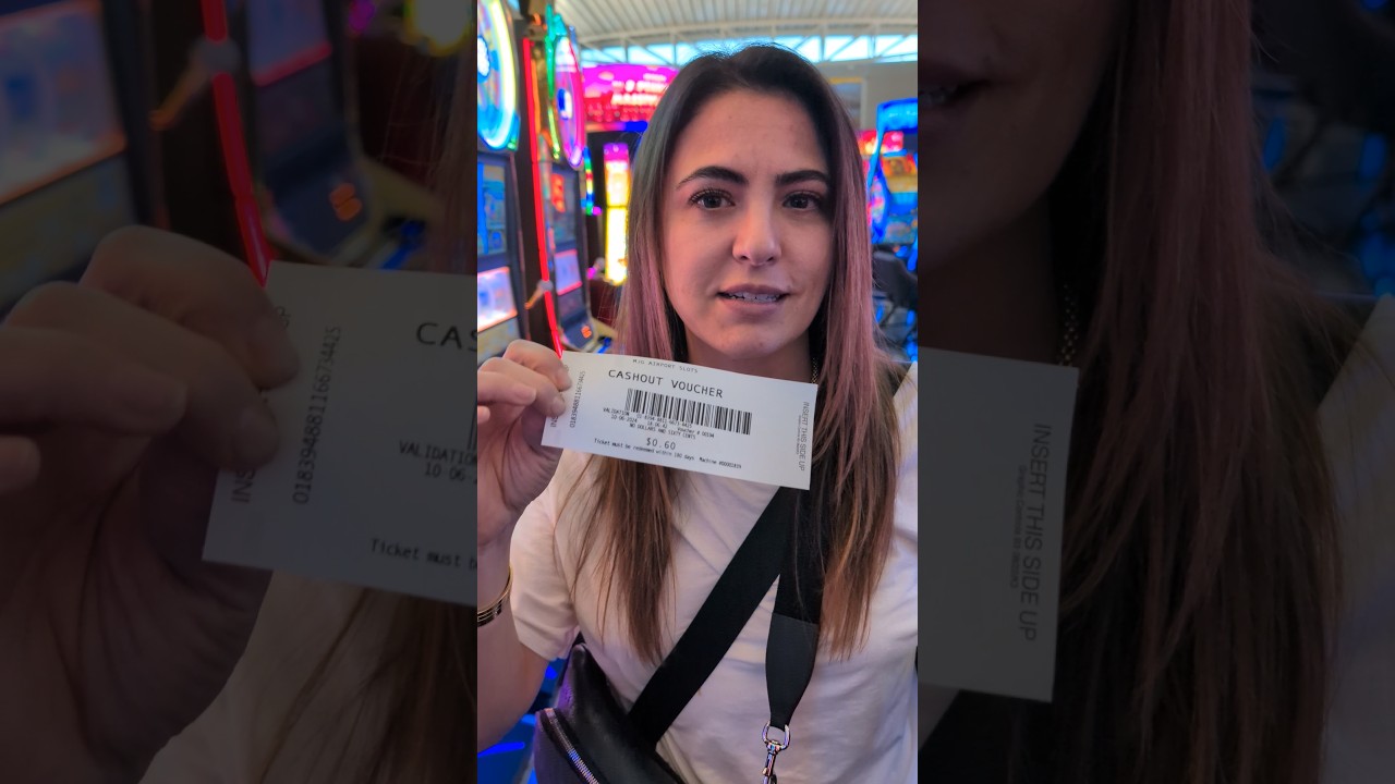 Playing My Final Dollars at Las Vegas Airport!! 