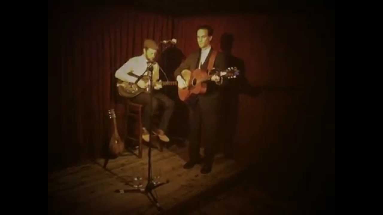 Petunia & Nathan Godfrey - Free As The Wind