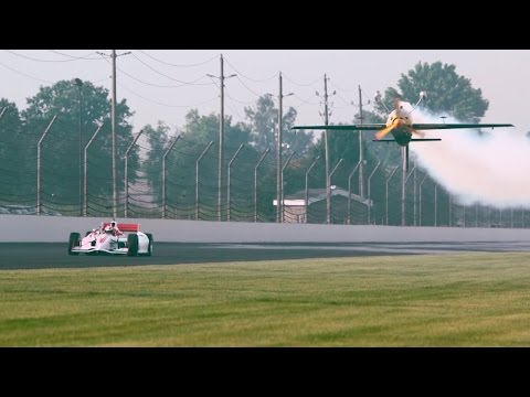 Video: Maak Kennis Met Kirby Chambliss, De Man Die Betaald Wordt Om Met Vliegtuigen Te Racen Met 230 Mph